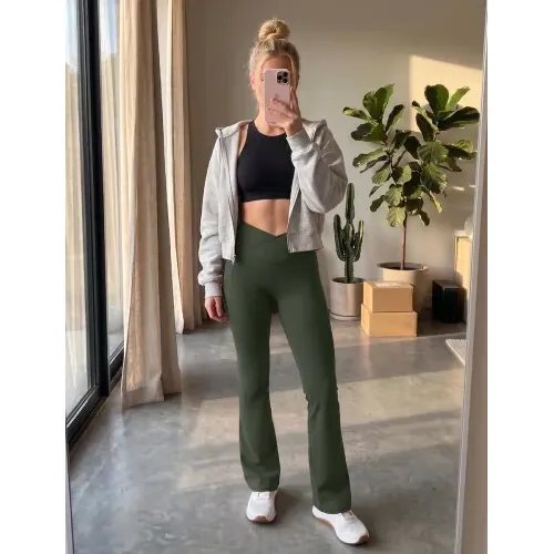 DLOODA Crossover Yoga Flare Leggings Seamless Front, with Pockets, Army Green, view 3